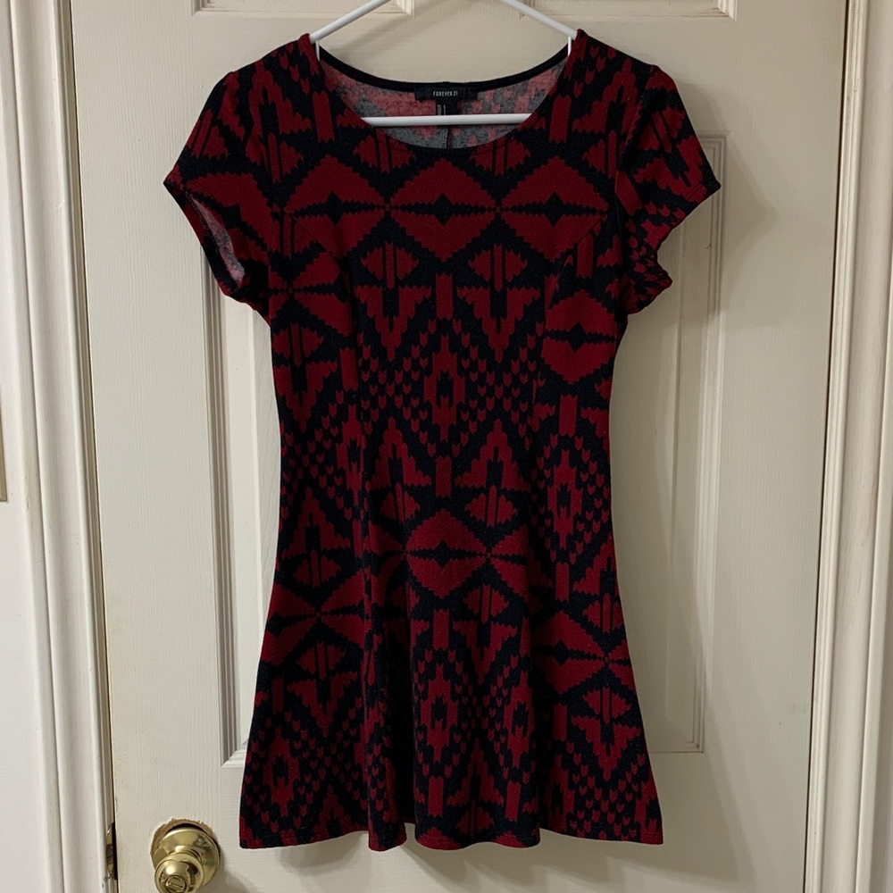 🌷3 for $25🌷Forever 21, US S, Red & Black Tribal Print Fit & Flare Dress